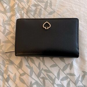 Kate Spade Wallet, like new, used once!